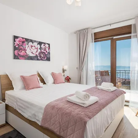 Willa Teza, Amazing View