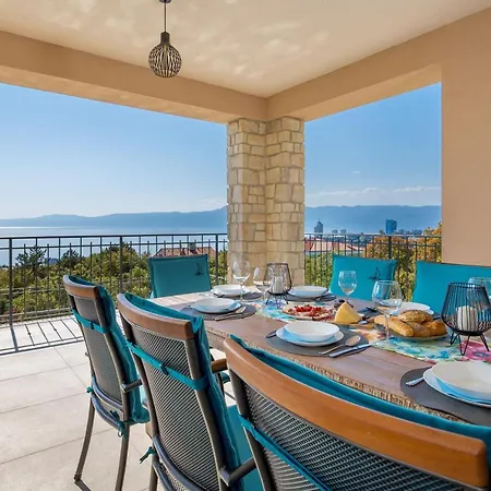 Teza, Amazing View *