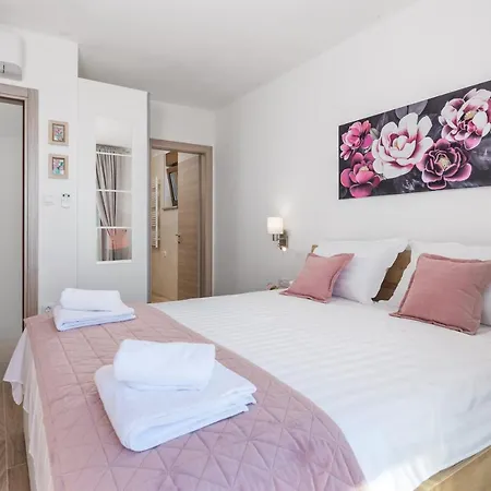 Teza, Amazing View * Glavani