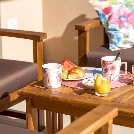 Teza, Amazing View Villa