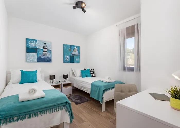 Teza, Amazing View Villa *