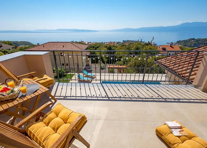 Teza, Amazing View Glavani